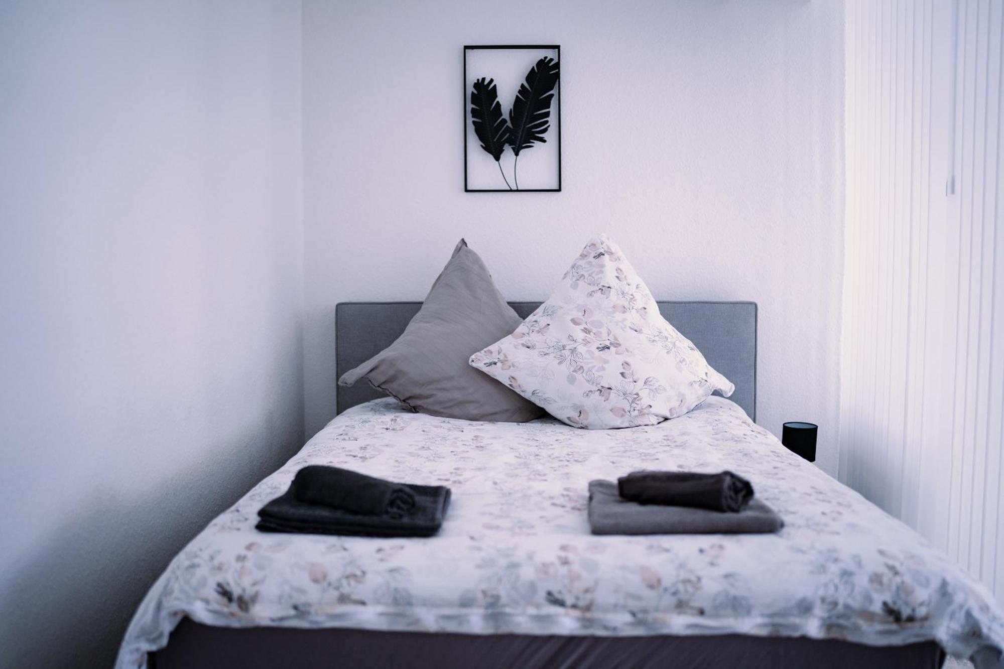 Schoenes Apartment In Der Altstadt , Kostenlose Parkplaetze In Der Naehe Emden Zewnętrze zdjęcie