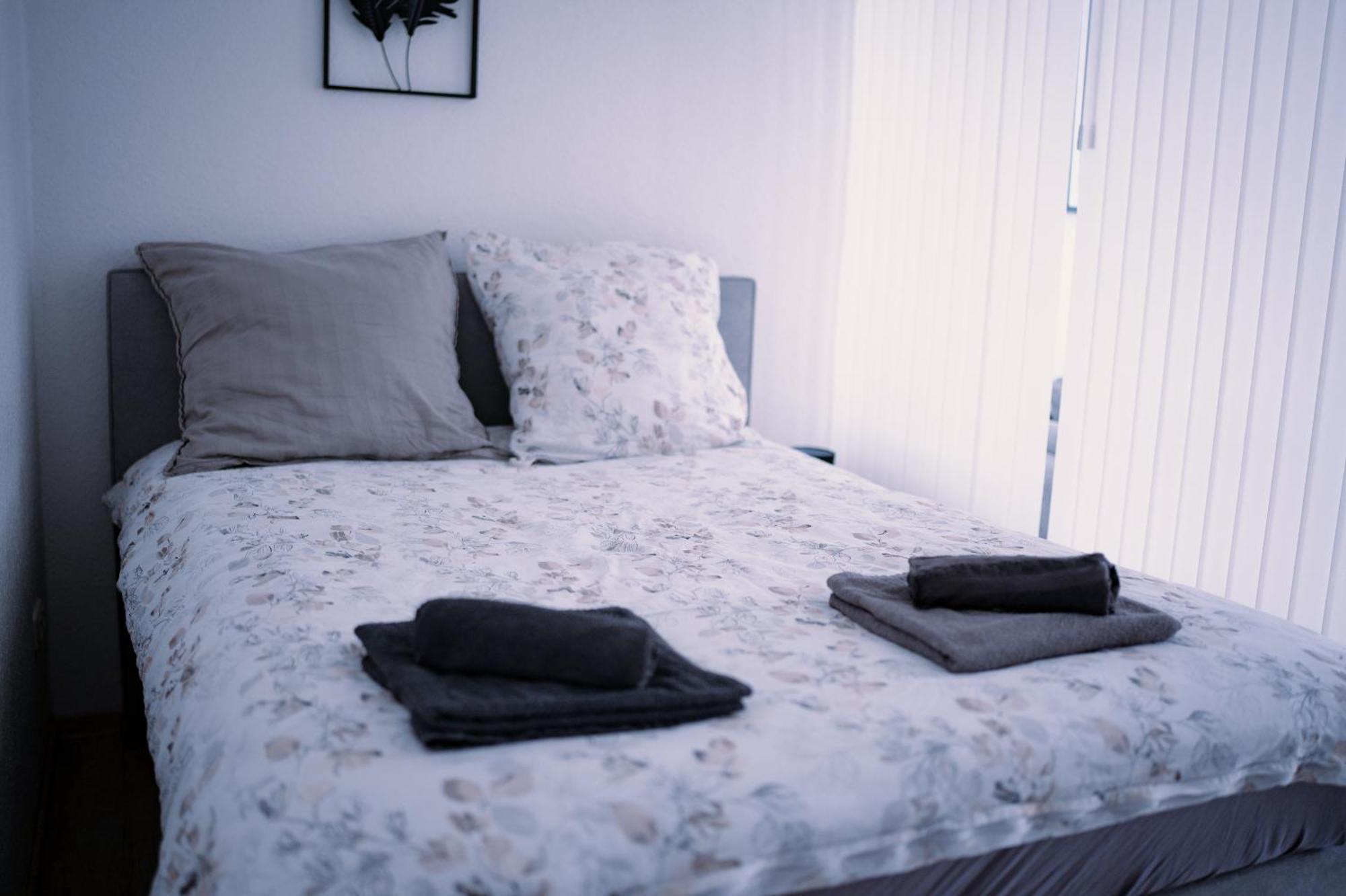 Schoenes Apartment In Der Altstadt , Kostenlose Parkplaetze In Der Naehe Emden Zewnętrze zdjęcie